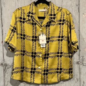 MARNI Uniqlo Women’s XS Mustard Oversized Open Collar Short-Sleeve Crop Shirt